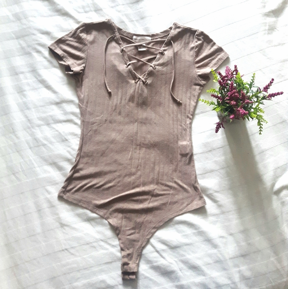 🌺3 FOR $30🌺 Short sleeve one piece